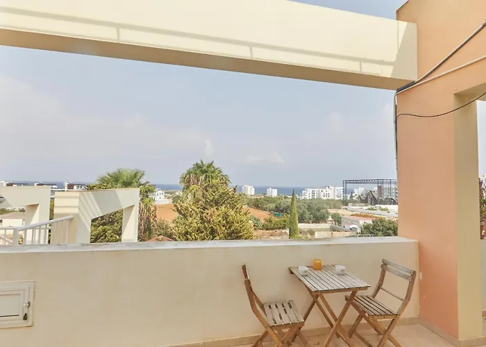 Spectacular Sea View, Private Jacuzzi & Table Pool