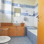 Spectacular Sea View, Private Jacuzzi & Table Pool Πρωταράς