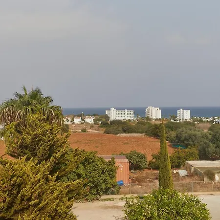 Apartmán Spectacular Sea View, Private Jacuzzi & Table Pool