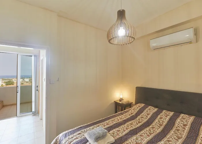 Spectacular Sea View, Private Jacuzzi & Table Pool Apartmán *