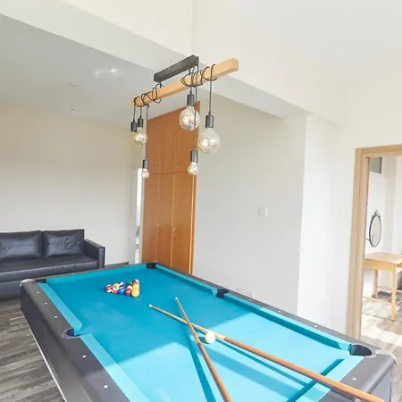 Spectacular Sea View, Private Jacuzzi & Table Pool