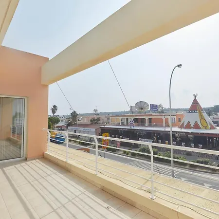 Spectacular Sea View, Private Jacuzzi & Table Pool