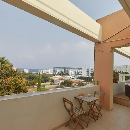 Spectacular Sea View, Private Jacuzzi & Table Pool