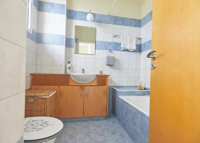 Spectacular Sea View, Private Jacuzzi & Table Pool Πρωταράς